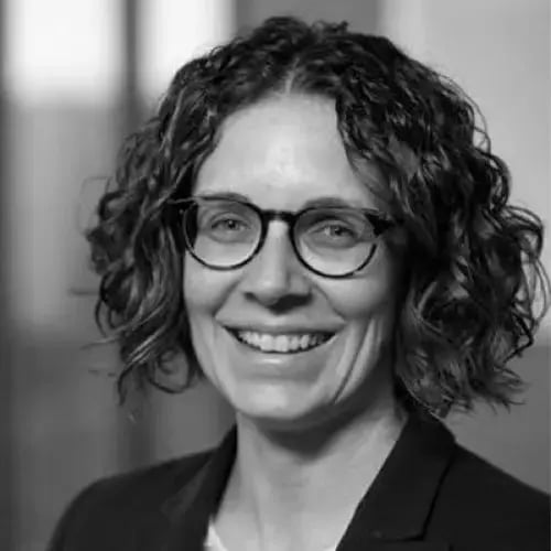 Dr Amanda Neitzel