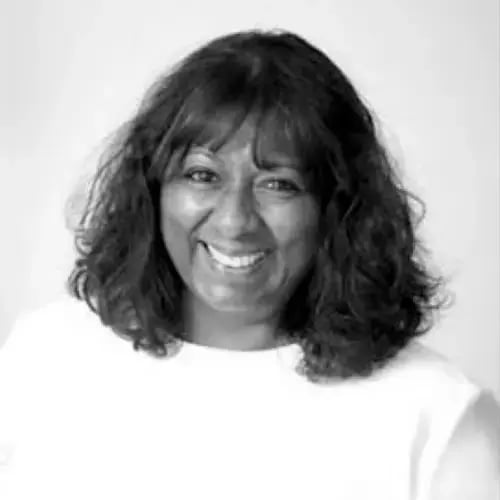 Lorna Penambalum